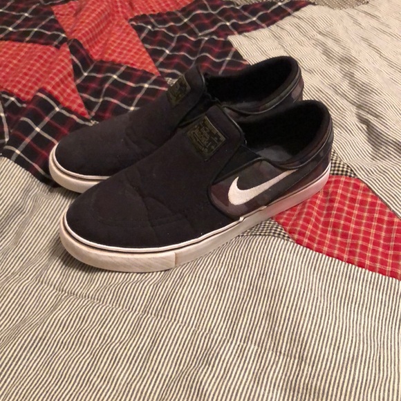 youth nike stefan janoski